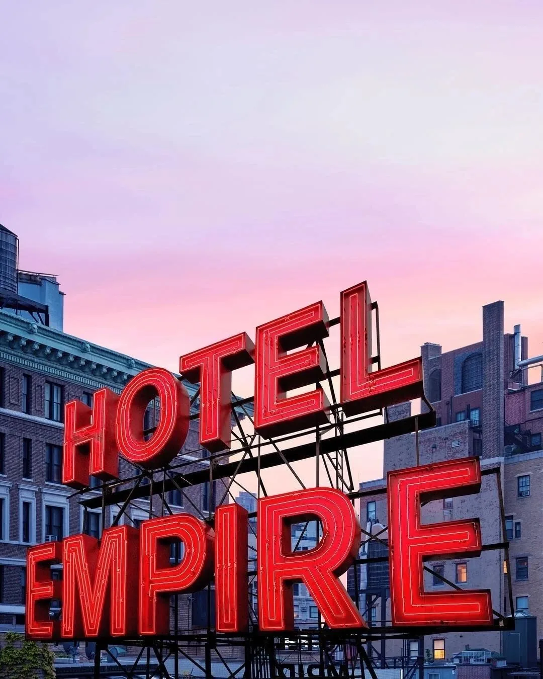 The Empire Hotel — Gossip Girl filming location in NYC