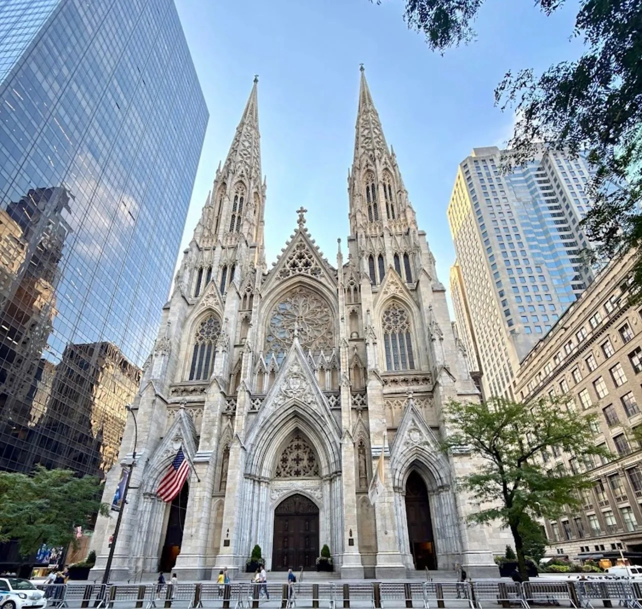 St. Patrick's Cathedral — Gossip Girl filming location in NYC
